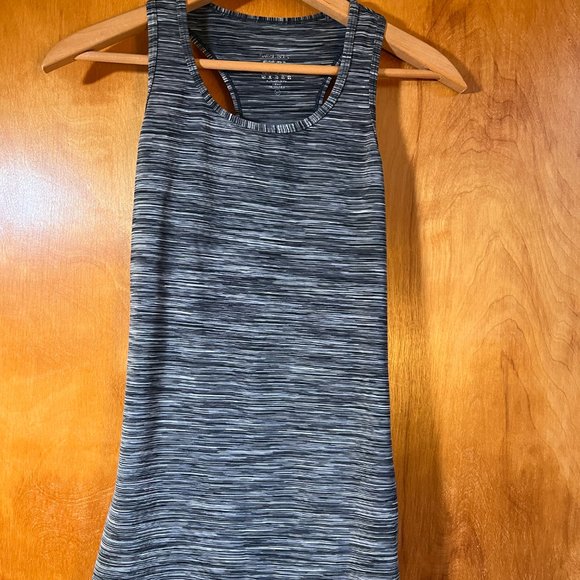 Sweaty Betty workout tanks bundle of 2 - Picture 9 of 13